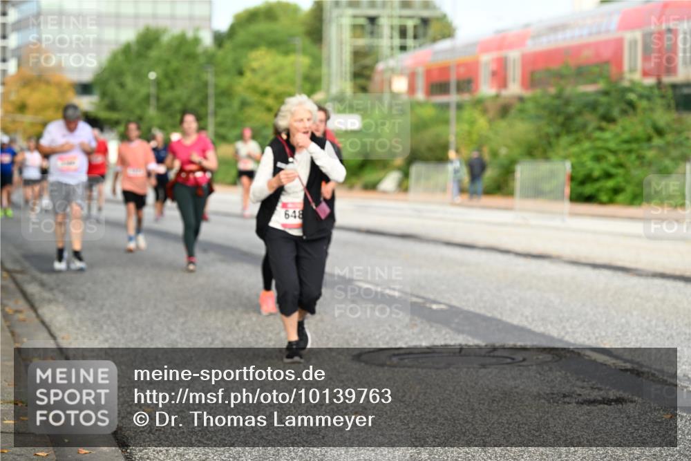 06.09.2026 - CURREX Alsterlauf Dr. Thomas Lammeyer http://msf.ph/oto/10139763 06.09.2026 10:06:59 Laufen 648 meine-sportfotos.de