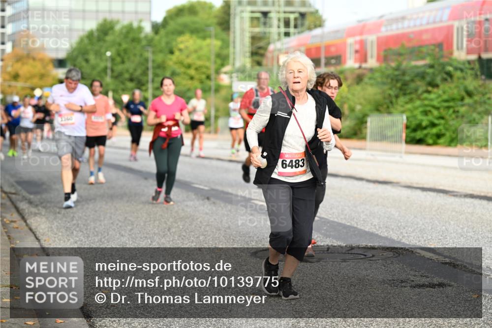 06.09.2026 - CURREX Alsterlauf Dr. Thomas Lammeyer http://msf.ph/oto/10139775 06.09.2026 10:07:00 Laufen 6483 meine-sportfotos.de