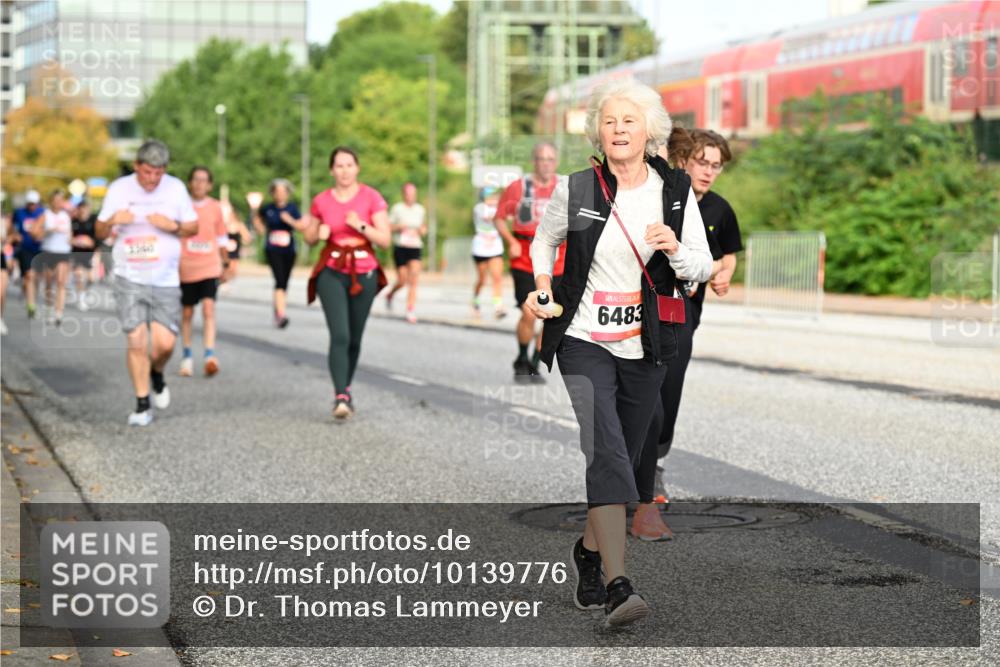 06.09.2026 - CURREX Alsterlauf Dr. Thomas Lammeyer http://msf.ph/oto/10139776 06.09.2026 10:07:00 Laufen 6483 meine-sportfotos.de