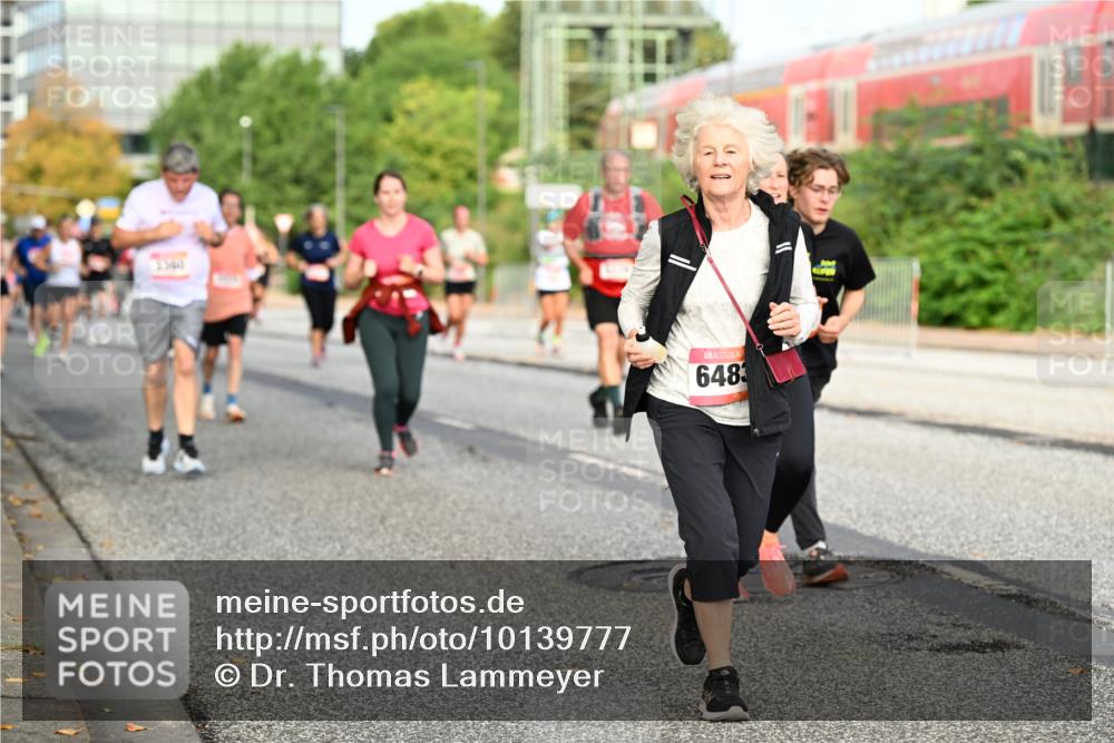 06.09.2026 - CURREX Alsterlauf Dr. Thomas Lammeyer http://msf.ph/oto/10139777 06.09.2026 10:07:00 Laufen 6483 meine-sportfotos.de