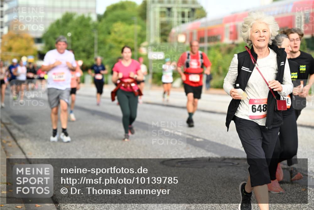 06.09.2026 - CURREX Alsterlauf Dr. Thomas Lammeyer http://msf.ph/oto/10139785 06.09.2026 10:07:01 Laufen 648 meine-sportfotos.de