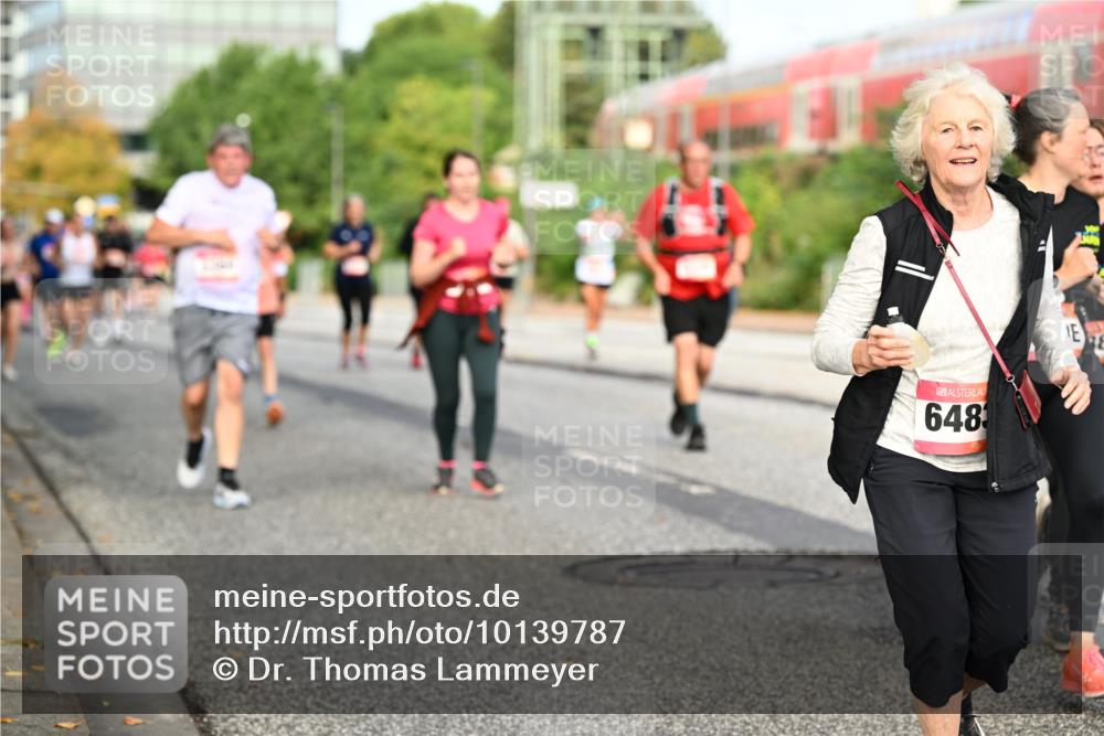06.09.2026 - CURREX Alsterlauf Dr. Thomas Lammeyer http://msf.ph/oto/10139787 06.09.2026 10:07:01 Laufen 648 meine-sportfotos.de