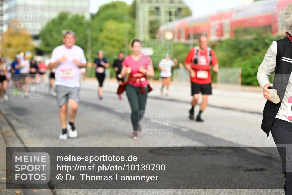 06.09.2026 - CURREX Alsterlauf Dr. Thomas Lammeyer http://msf.ph/oto/10139790 06.09.2026 10:07:02 Laufen  meine-sportfotos.de