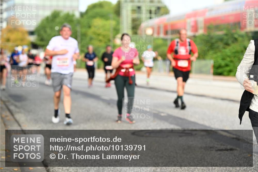 06.09.2026 - CURREX Alsterlauf Dr. Thomas Lammeyer http://msf.ph/oto/10139791 06.09.2026 10:07:02 Laufen  meine-sportfotos.de