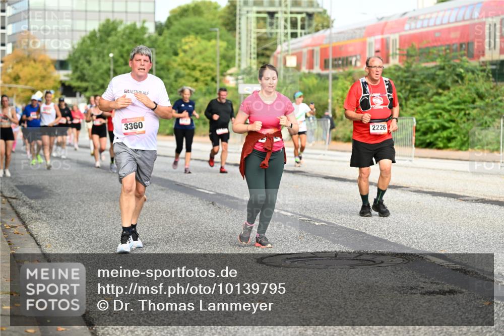 06.09.2026 - CURREX Alsterlauf Dr. Thomas Lammeyer http://msf.ph/oto/10139795 06.09.2026 10:07:02 Laufen 3360, 2226 meine-sportfotos.de
