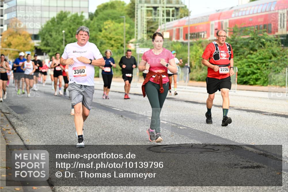 06.09.2026 - CURREX Alsterlauf Dr. Thomas Lammeyer http://msf.ph/oto/10139796 06.09.2026 10:07:02 Laufen 3360, 2226 meine-sportfotos.de
