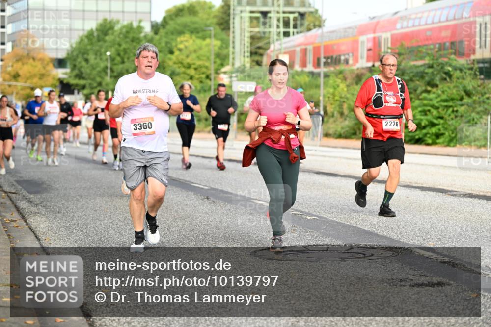 06.09.2026 - CURREX Alsterlauf Dr. Thomas Lammeyer http://msf.ph/oto/10139797 06.09.2026 10:07:02 Laufen 3360, 2226 meine-sportfotos.de