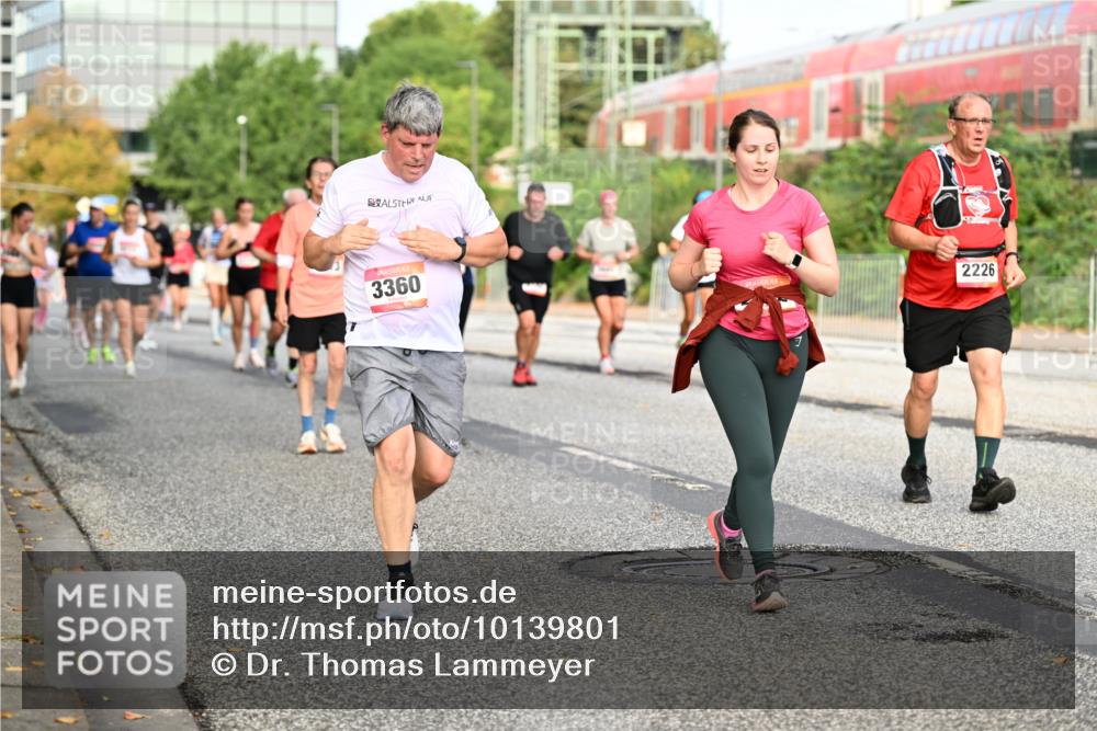 06.09.2026 - CURREX Alsterlauf Dr. Thomas Lammeyer http://msf.ph/oto/10139801 06.09.2026 10:07:03 Laufen 3360, 2226 meine-sportfotos.de