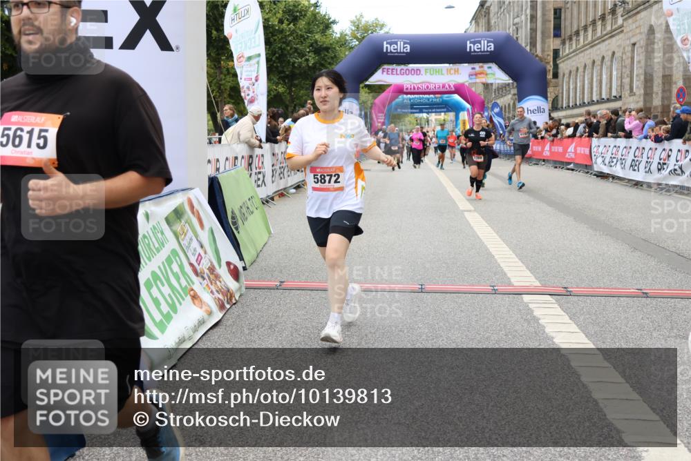 06.09.2026 - CURREX Alsterlauf Strokosch-Dieckow http://msf.ph/oto/10139813 06.09.2026 10:17:18 Ziel 1092, 2368, 2688, 2922, 3199, 3459, 5223, 5615, 5872, 5876, 6143 meine-sportfotos.de