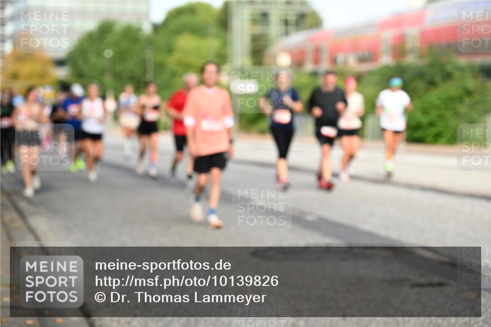 06.09.2026 - CURREX Alsterlauf Dr. Thomas Lammeyer http://msf.ph/oto/10139826 06.09.2026 10:07:05 Laufen  meine-sportfotos.de