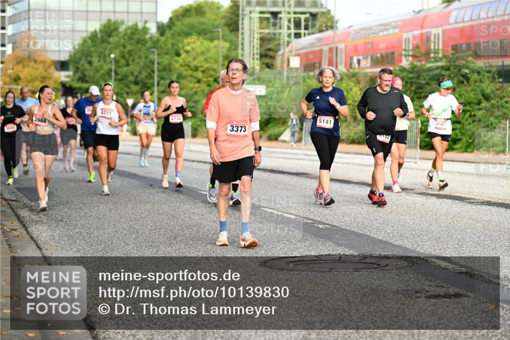 06.09.2026 - CURREX Alsterlauf Dr. Thomas Lammeyer http://msf.ph/oto/10139830 06.09.2026 10:07:06 Laufen 3988, 3840, 4211, 2732, 3373, 5141, 142, 3687 meine-sportfotos.de