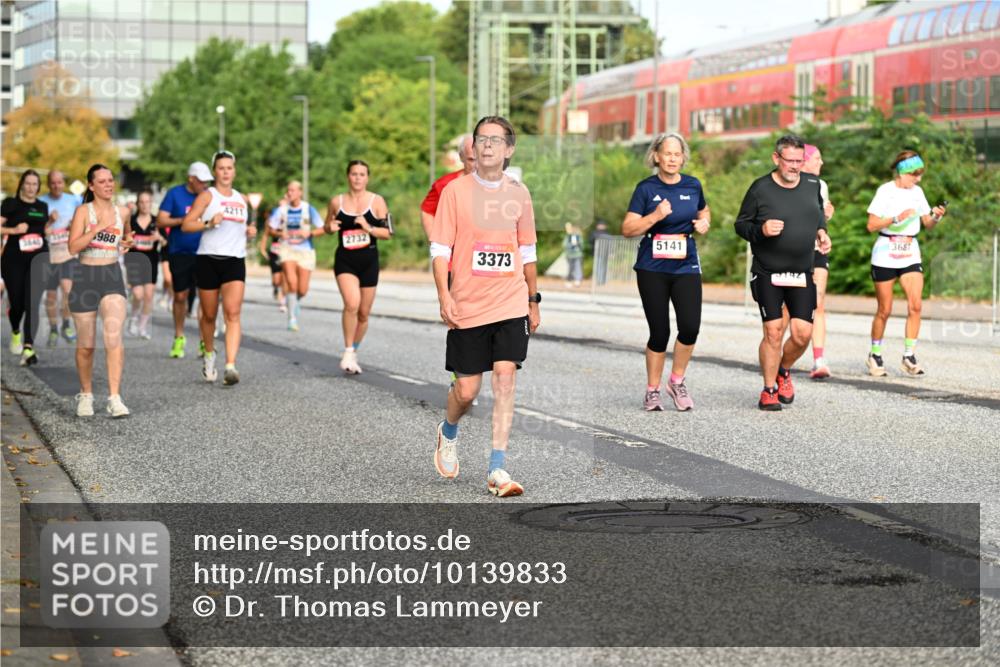 06.09.2026 - CURREX Alsterlauf Dr. Thomas Lammeyer http://msf.ph/oto/10139833 06.09.2026 10:07:06 Laufen 988, 3640, 4211, 2732, 5141, 13687, 3373 meine-sportfotos.de