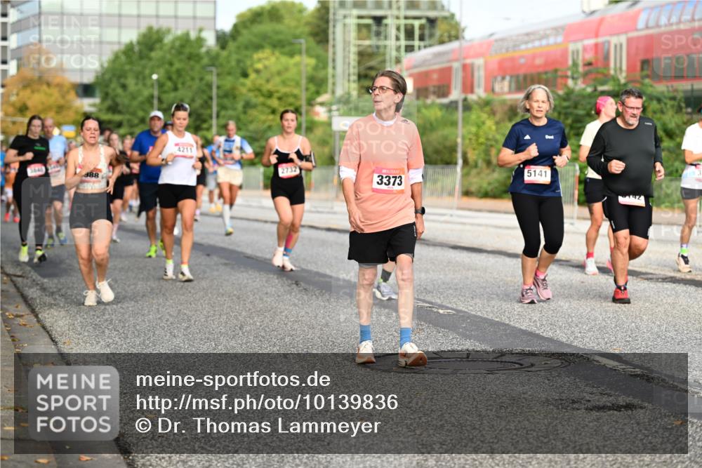 06.09.2026 - CURREX Alsterlauf Dr. Thomas Lammeyer http://msf.ph/oto/10139836 06.09.2026 10:07:07 Laufen 88, 4211, 2732, 3373, 5141 meine-sportfotos.de