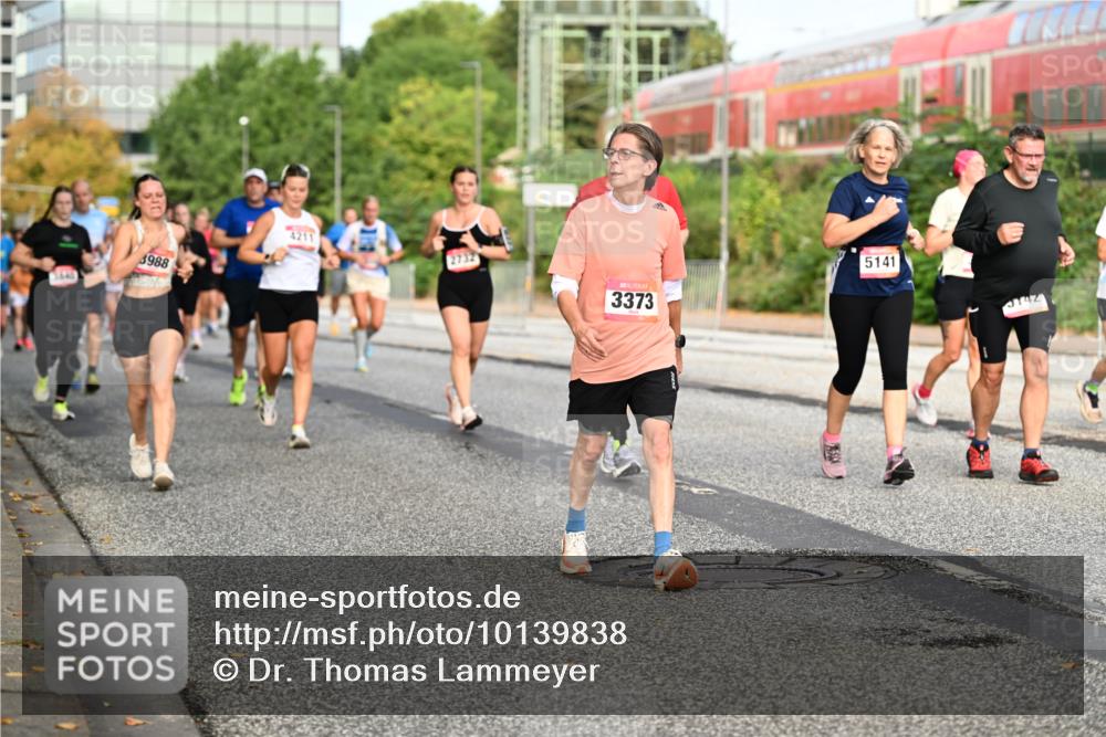06.09.2026 - CURREX Alsterlauf Dr. Thomas Lammeyer http://msf.ph/oto/10139838 06.09.2026 10:07:07 Laufen 3988, 3640, 4211, 2732, 5141, 3373 meine-sportfotos.de