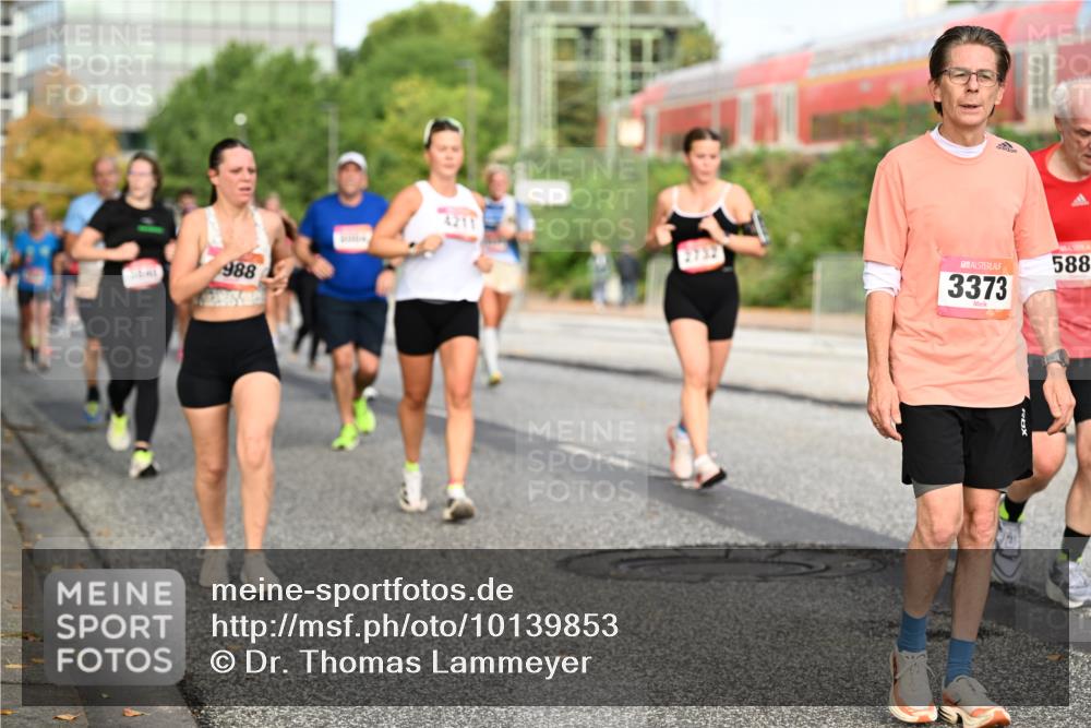 06.09.2026 - CURREX Alsterlauf Dr. Thomas Lammeyer http://msf.ph/oto/10139853 06.09.2026 10:07:09 Laufen 988, 4211, 3373, 588 meine-sportfotos.de