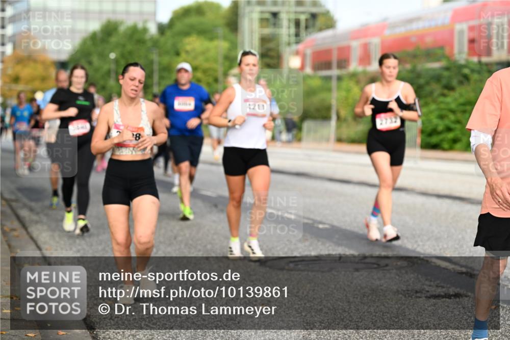 06.09.2026 - CURREX Alsterlauf Dr. Thomas Lammeyer http://msf.ph/oto/10139861 06.09.2026 10:07:10 Laufen 8, 4211 meine-sportfotos.de