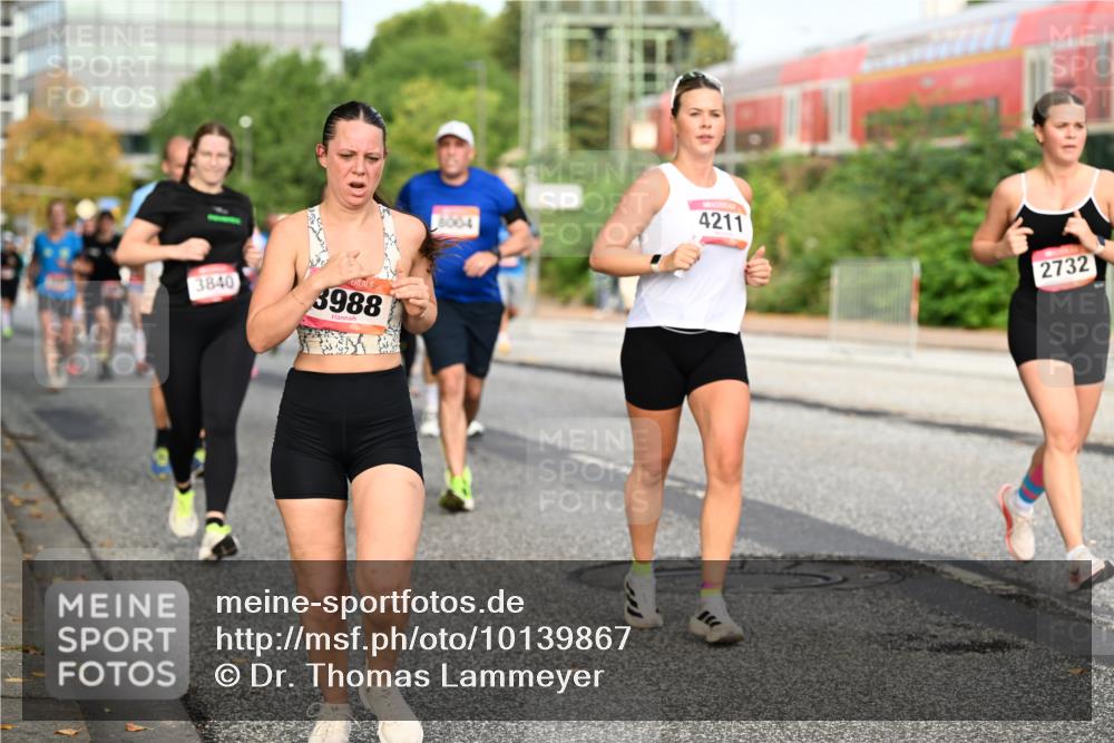 06.09.2026 - CURREX Alsterlauf Dr. Thomas Lammeyer http://msf.ph/oto/10139867 06.09.2026 10:07:10 Laufen 3840, 3988, 8004, 4211, 2732 meine-sportfotos.de