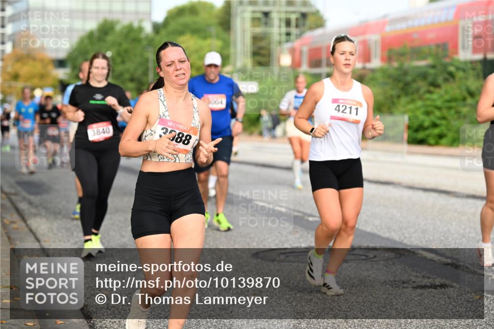 06.09.2026 - CURREX Alsterlauf Dr. Thomas Lammeyer http://msf.ph/oto/10139870 06.09.2026 10:07:11 Laufen 3840, 3988, 004, 4211 meine-sportfotos.de