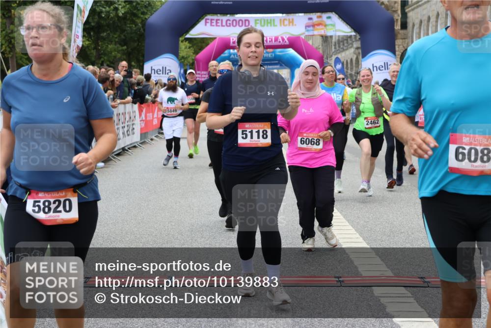 06.09.2026 - CURREX Alsterlauf Strokosch-Dieckow http://msf.ph/oto/10139883 06.09.2026 10:17:28 Ziel 2368, 2462, 2546, 2547, 2597, 2598, 2922, 2985, 3117, 3444, 3709, 5118, 5560, 5635, 5820, 5849, 6068, 6081, 6143, 6342, 6363 meine-sportfotos.de