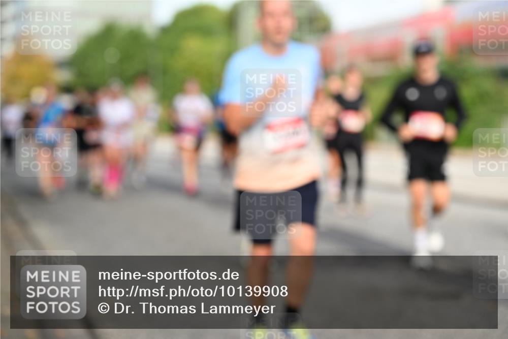 06.09.2026 - CURREX Alsterlauf Dr. Thomas Lammeyer http://msf.ph/oto/10139908 06.09.2026 10:07:14 Laufen  meine-sportfotos.de
