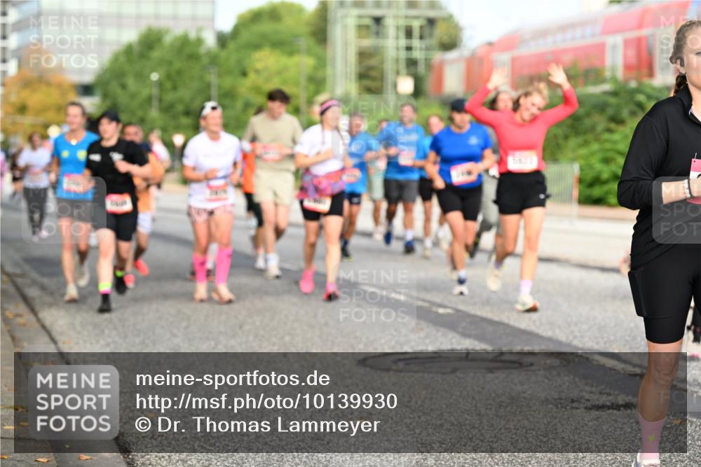 06.09.2026 - CURREX Alsterlauf Dr. Thomas Lammeyer http://msf.ph/oto/10139930 06.09.2026 10:07:16 Laufen  meine-sportfotos.de