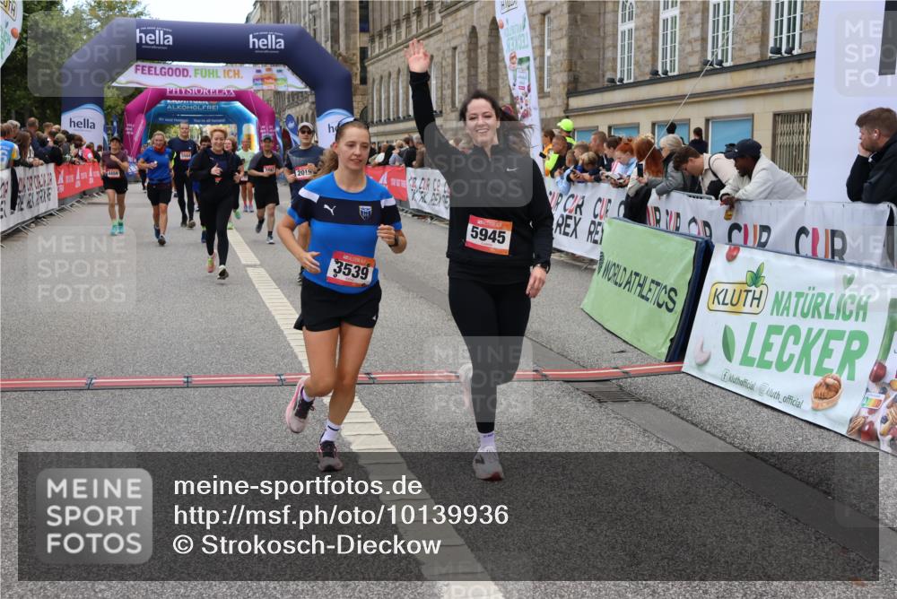 06.09.2026 - CURREX Alsterlauf Strokosch-Dieckow http://msf.ph/oto/10139936 06.09.2026 10:16:12 Ziel 2019, 2098, 2614, 2810, 2881, 2884, 3311, 3539, 3867, 4043, 4056, 4069, 4264, 4455, 5425, 5559, 5564, 5825, 5945 meine-sportfotos.de