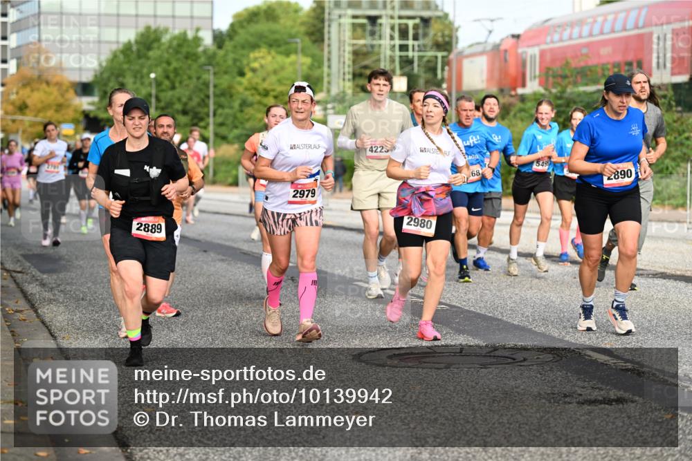 06.09.2026 - CURREX Alsterlauf Dr. Thomas Lammeyer http://msf.ph/oto/10139942 06.09.2026 10:07:17 Laufen 2889, 4225, 2979, 68, 549, 2890, 2980 meine-sportfotos.de