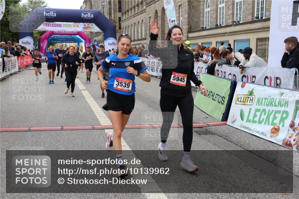 06.09.2026 - CURREX Alsterlauf Strokosch-Dieckow http://msf.ph/oto/10139962 06.09.2026 10:16:12 Ziel 2019, 2098, 2614, 2810, 2881, 2884, 3311, 3539, 3867, 4043, 4056, 4069, 4264, 4455, 5425, 5559, 5564, 5825, 5945 meine-sportfotos.de