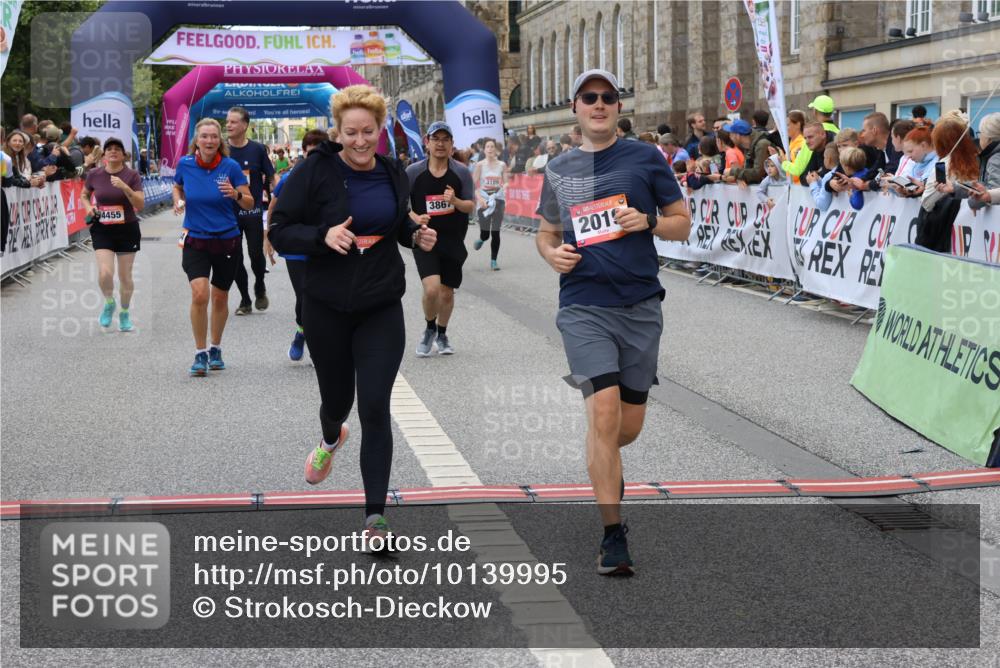 06.09.2026 - CURREX Alsterlauf Strokosch-Dieckow http://msf.ph/oto/10139995 06.09.2026 10:16:14 Ziel 2019, 2098, 2614, 2810, 2881, 2884, 3189, 3539, 3867, 4043, 4056, 4069, 4455, 5425, 5559, 5564, 5825, 5945 meine-sportfotos.de