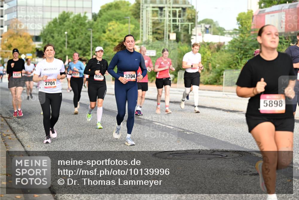 06.09.2026 - CURREX Alsterlauf Dr. Thomas Lammeyer http://msf.ph/oto/10139996 06.09.2026 10:07:23 Laufen 5351, 5327, 2701, 8007, 3704, 5898 meine-sportfotos.de