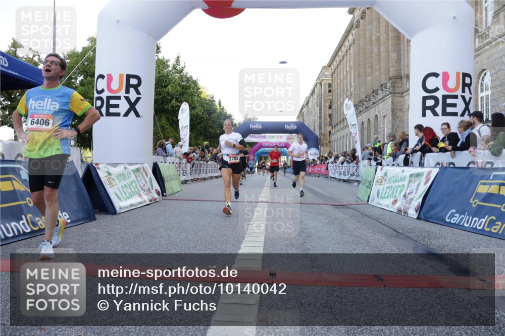 06.09.2026 - CURREX Alsterlauf Yannick Fuchs http://msf.ph/oto/10140042 06.09.2026 09:46:17 Ziel 2342, 2703, 4287, 4537, 4824, 4970, 5419, 5515, 5906, 6014, 6406, 8210, 8266 meine-sportfotos.de