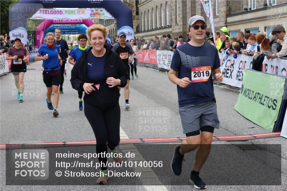 06.09.2026 - CURREX Alsterlauf Strokosch-Dieckow http://msf.ph/oto/10140056 06.09.2026 10:16:15 Ziel 2019, 2098, 2614, 2810, 2881, 2884, 3189, 3539, 3867, 4056, 4069, 4396, 4455, 5425, 5559, 5564, 5787, 5825, 5945 meine-sportfotos.de