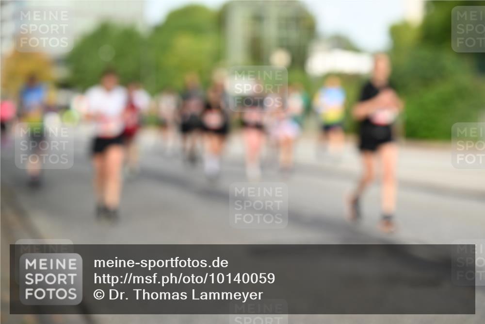 06.09.2026 - CURREX Alsterlauf Dr. Thomas Lammeyer http://msf.ph/oto/10140059 06.09.2026 10:07:30 Laufen  meine-sportfotos.de