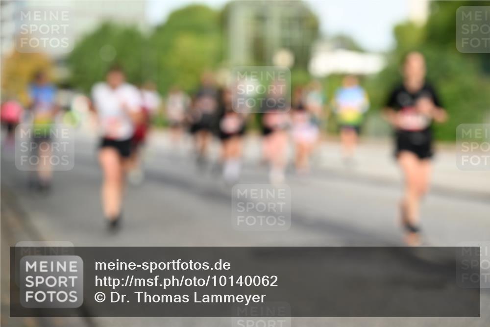 06.09.2026 - CURREX Alsterlauf Dr. Thomas Lammeyer http://msf.ph/oto/10140062 06.09.2026 10:07:30 Laufen  meine-sportfotos.de