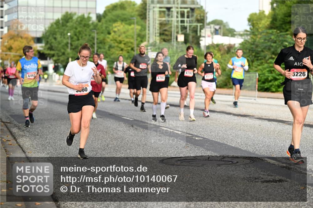 06.09.2026 - CURREX Alsterlauf Dr. Thomas Lammeyer http://msf.ph/oto/10140067 06.09.2026 10:07:31 Laufen 6467, 4782, 4783, 4517, 560, 5226 meine-sportfotos.de
