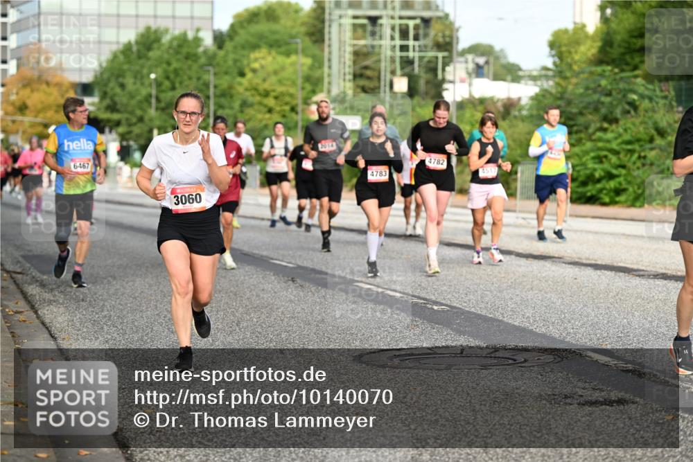 06.09.2026 - CURREX Alsterlauf Dr. Thomas Lammeyer http://msf.ph/oto/10140070 06.09.2026 10:07:31 Laufen 6467, 3060, 4783, 4782, 4517 meine-sportfotos.de