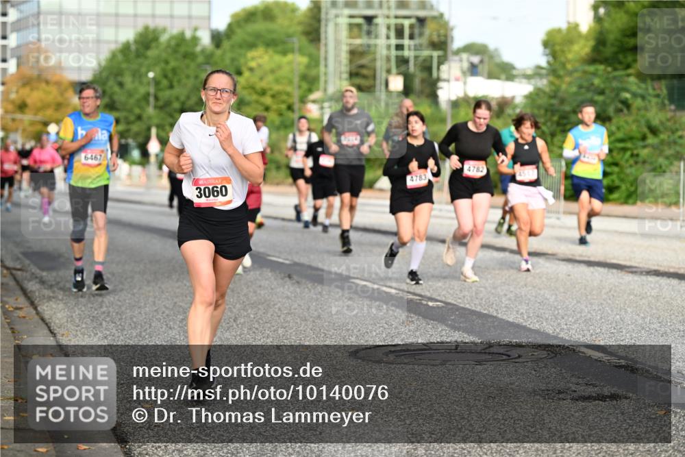 06.09.2026 - CURREX Alsterlauf Dr. Thomas Lammeyer http://msf.ph/oto/10140076 06.09.2026 10:07:32 Laufen 6467, 3060, 2014, 4783, 4782 meine-sportfotos.de