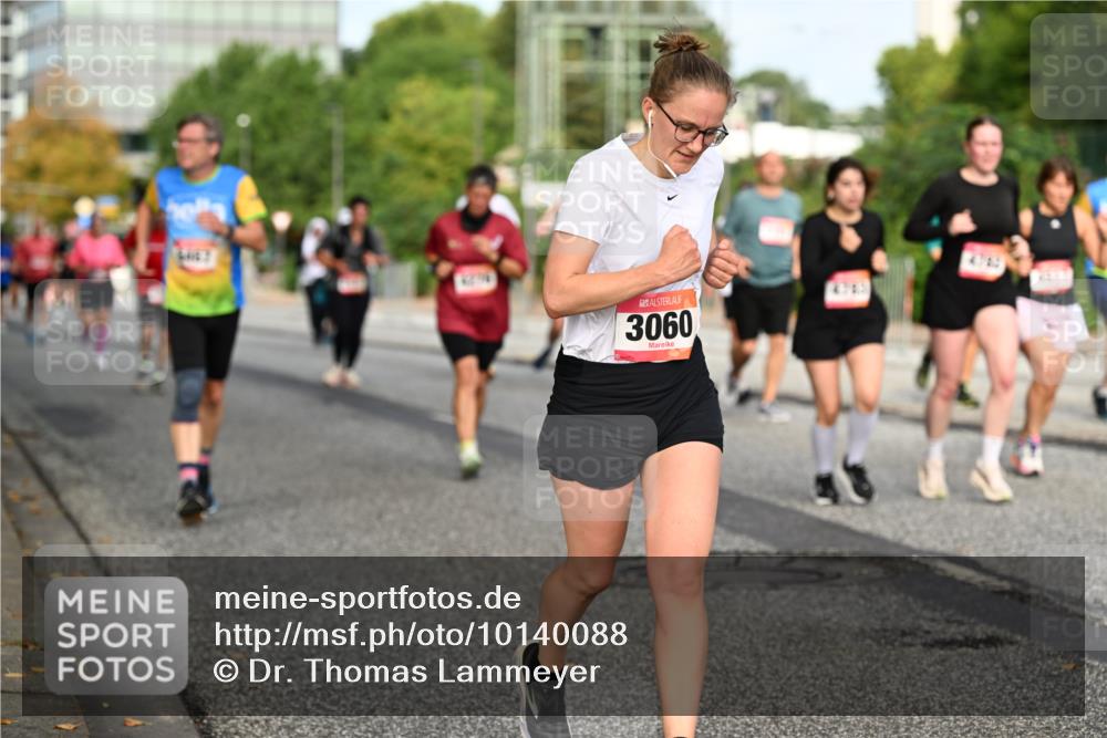 06.09.2026 - CURREX Alsterlauf Dr. Thomas Lammeyer http://msf.ph/oto/10140088 06.09.2026 10:07:33 Laufen 3060 meine-sportfotos.de