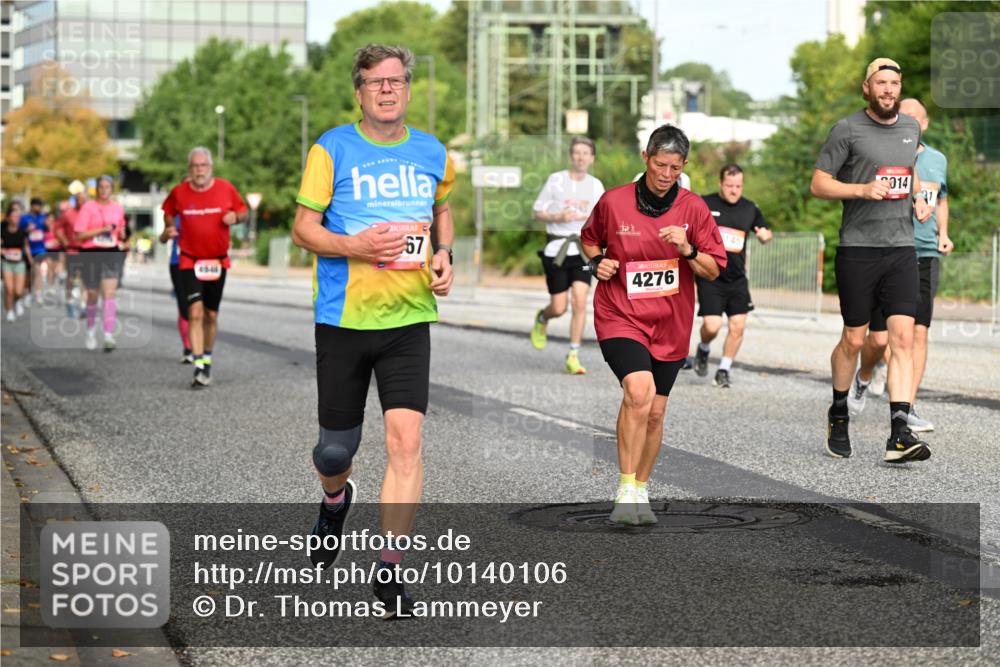 06.09.2026 - CURREX Alsterlauf Dr. Thomas Lammeyer http://msf.ph/oto/10140106 06.09.2026 10:07:35 Laufen 67, 2383, 4276, 145, 014 meine-sportfotos.de