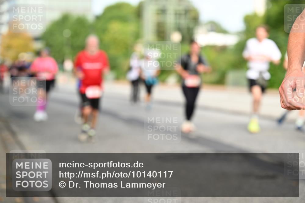 06.09.2026 - CURREX Alsterlauf Dr. Thomas Lammeyer http://msf.ph/oto/10140117 06.09.2026 10:07:38 Laufen  meine-sportfotos.de