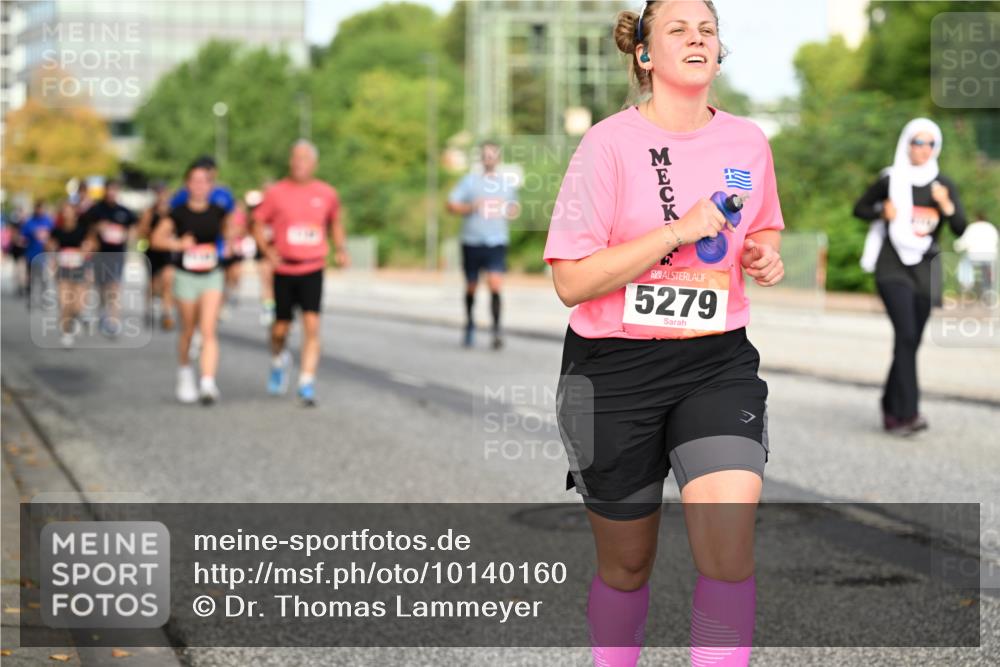 06.09.2026 - CURREX Alsterlauf Dr. Thomas Lammeyer http://msf.ph/oto/10140160 06.09.2026 10:07:43 Laufen 5279 meine-sportfotos.de