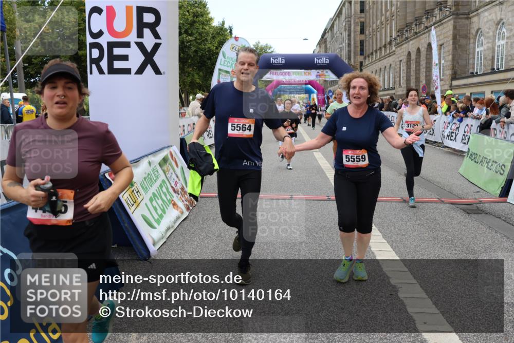 06.09.2026 - CURREX Alsterlauf Strokosch-Dieckow http://msf.ph/oto/10140164 06.09.2026 10:16:19 Ziel 2019, 2614, 2881, 2884, 2910, 3189, 3867, 4314, 4315, 4366, 4396, 4455, 5425, 5559, 5564, 5787 meine-sportfotos.de