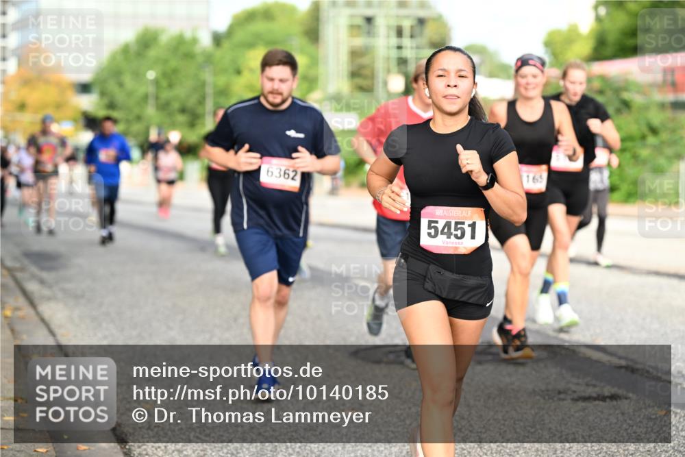 06.09.2026 - CURREX Alsterlauf Dr. Thomas Lammeyer http://msf.ph/oto/10140185 06.09.2026 10:07:51 Laufen 6362, 5451, 165 meine-sportfotos.de