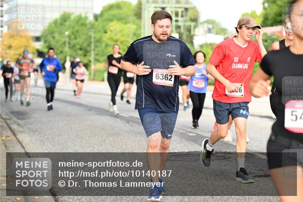 06.09.2026 - CURREX Alsterlauf Dr. Thomas Lammeyer http://msf.ph/oto/10140187 06.09.2026 10:07:52 Laufen 6362, 4831, 10, 5, 6, 54 meine-sportfotos.de