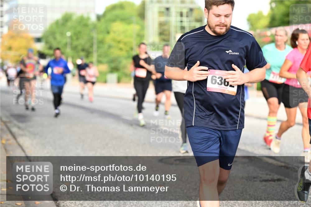 06.09.2026 - CURREX Alsterlauf Dr. Thomas Lammeyer http://msf.ph/oto/10140195 06.09.2026 10:07:53 Laufen 636 meine-sportfotos.de