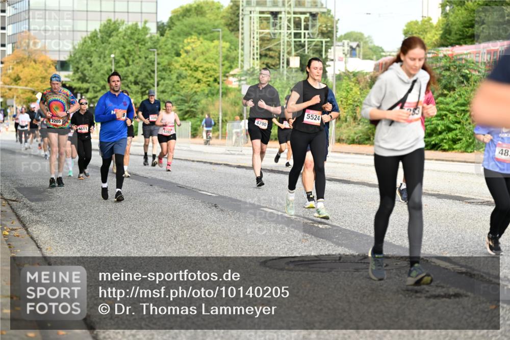06.09.2026 - CURREX Alsterlauf Dr. Thomas Lammeyer http://msf.ph/oto/10140205 06.09.2026 10:07:54 Laufen 2205, 4611, 5203, 4790, 5524, 48 meine-sportfotos.de