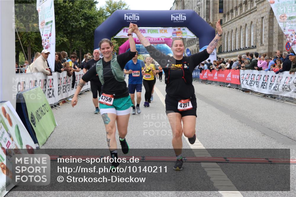 06.09.2026 - CURREX Alsterlauf Strokosch-Dieckow http://msf.ph/oto/10140211 06.09.2026 10:17:47 Ziel 2070, 2795, 3680, 3797, 3823, 3948, 4757, 4759, 5177, 5491 meine-sportfotos.de