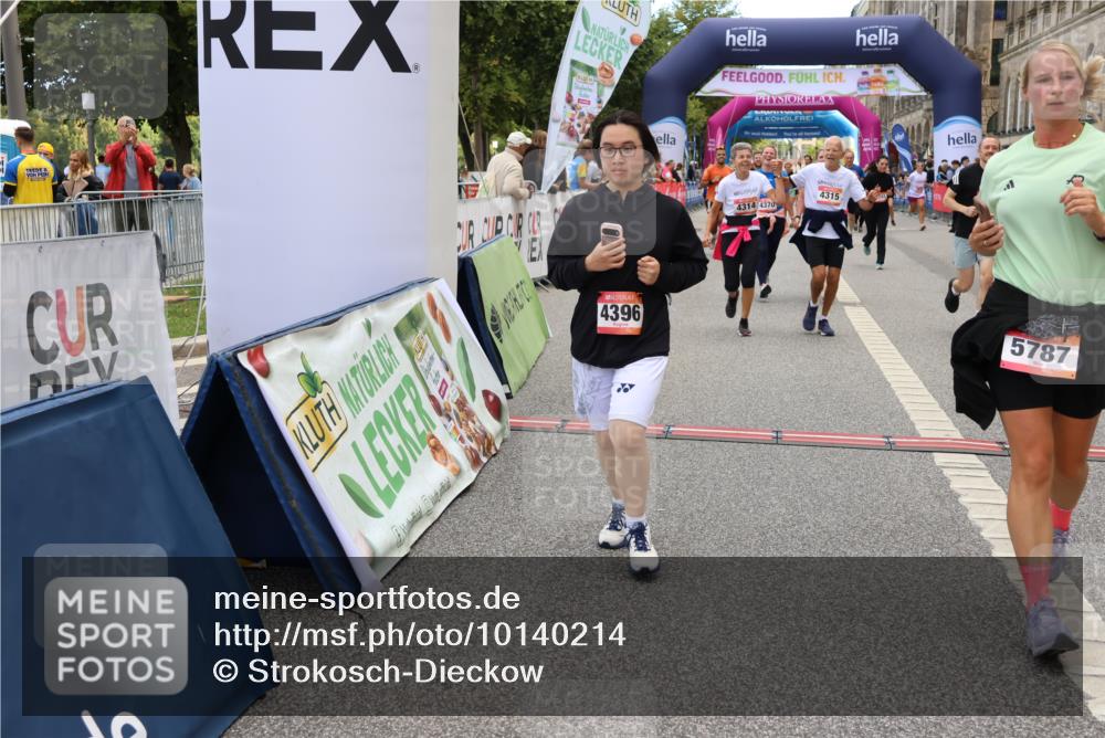 06.09.2026 - CURREX Alsterlauf Strokosch-Dieckow http://msf.ph/oto/10140214 06.09.2026 10:16:22 Ziel 2614, 2744, 2881, 2884, 2910, 3189, 3867, 4314, 4315, 4366, 4396, 4455, 4820, 4821, 5559, 5564, 5787 meine-sportfotos.de