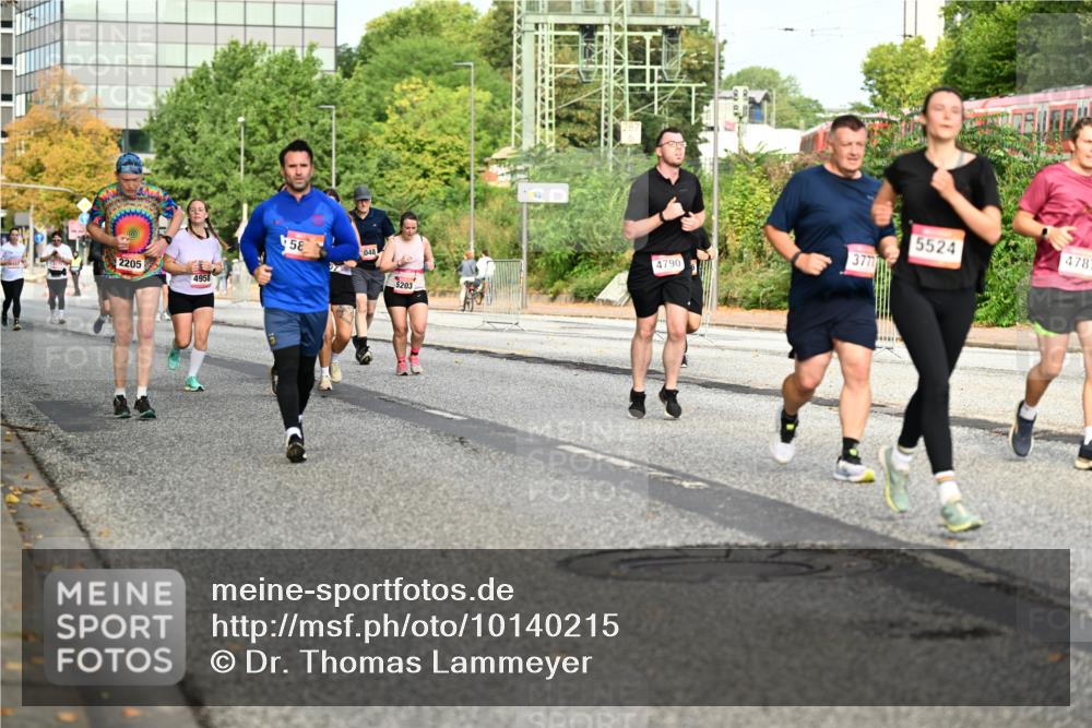 06.09.2026 - CURREX Alsterlauf Dr. Thomas Lammeyer http://msf.ph/oto/10140215 06.09.2026 10:07:55 Laufen 2205, 4958, 58, 048, 4790, 203, 3771, 5524, 4787 meine-sportfotos.de