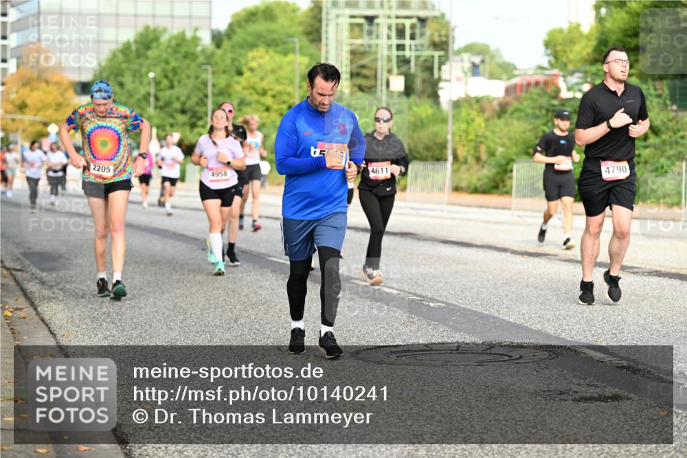 06.09.2026 - CURREX Alsterlauf Dr. Thomas Lammeyer http://msf.ph/oto/10140241 06.09.2026 10:07:57 Laufen 2205, 4611, 4790, 4958 meine-sportfotos.de